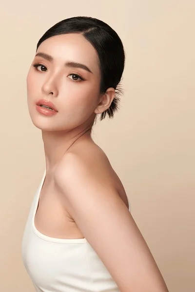 签约女演员林雨萱形象照